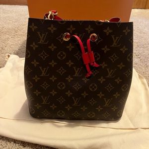 Authentic Louis vuitton neonoe GM brown monogram and authentic wallet